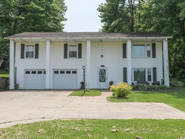 1321 W Hanley Rd, Mansfield, OH 44904