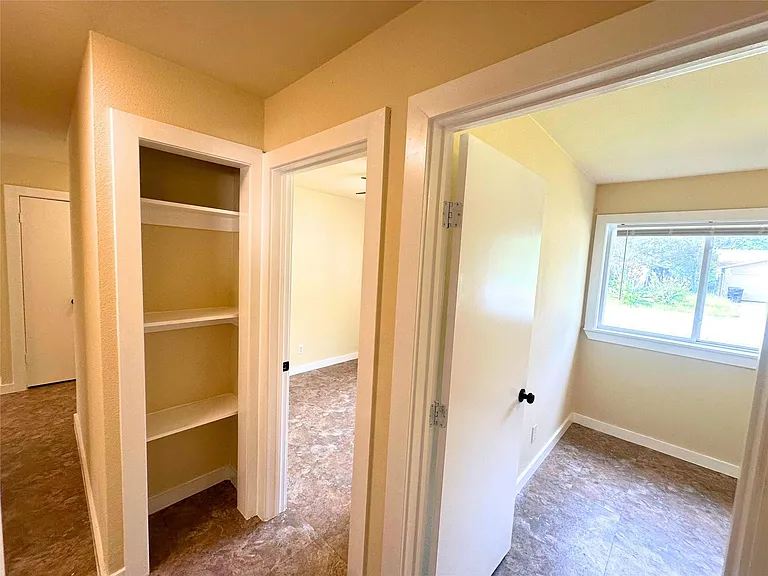 2525 Dovemeadow Dr — Photo 15