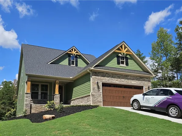 2916 Deadwood Loop Dr, Seneca, SC 29678