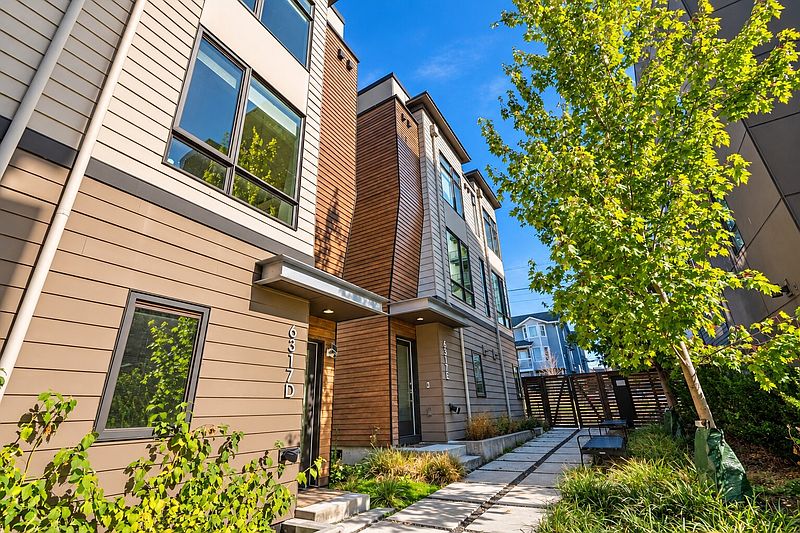2nd image of 6317 9th Avenue NE #D