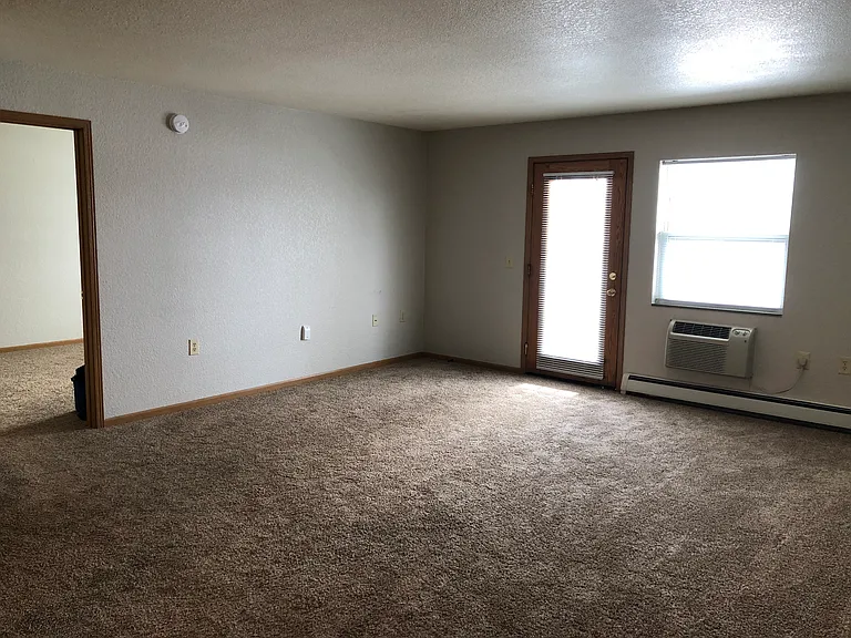 Fond du Lac- Primrose Apartments — Photo 10