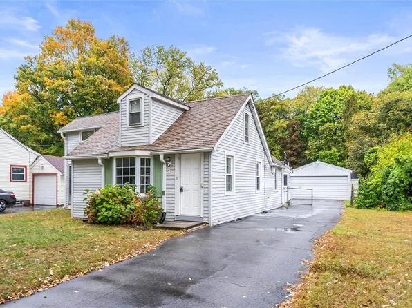 36 Fenton Rd, Rochester, NY 14624