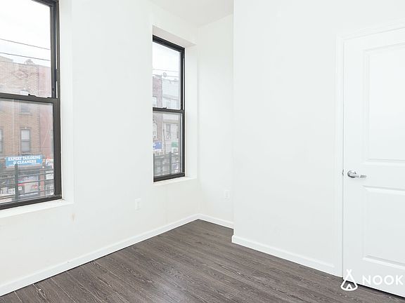 5th image of 313 Wyckoff Ave #1F