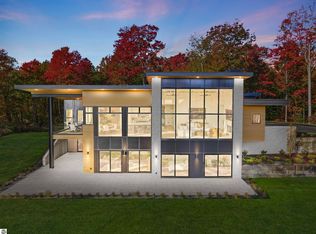 17073 Smokey Hollow Rd, Traverse City, MI 49686