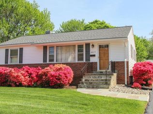 6817 Beechview Dr, Falls Church, VA 22042