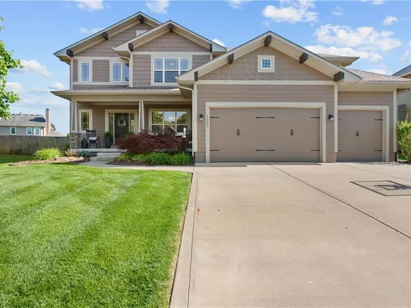 1533 SW 41st St, Lees Summit, MO 64082