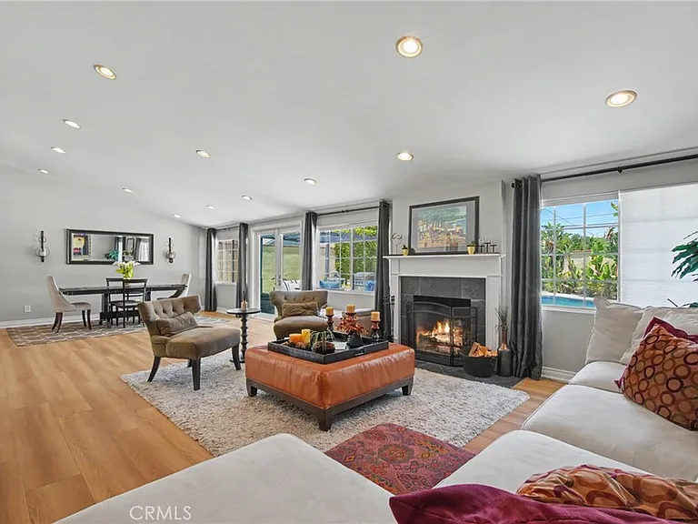 5706 Comanche Ave — Photo 9