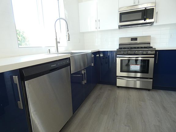 2nd image of 10835 Blix St #2
