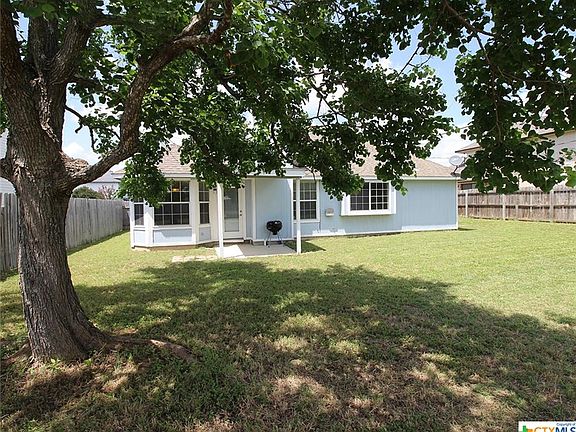 2nd image of 2704 Bluejay Dr