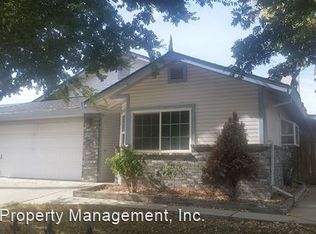 889 Madeline Ct, Merced, CA 95341