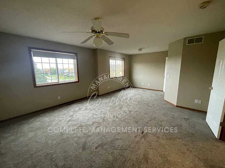 17389 Glacier Way — Photo 12
