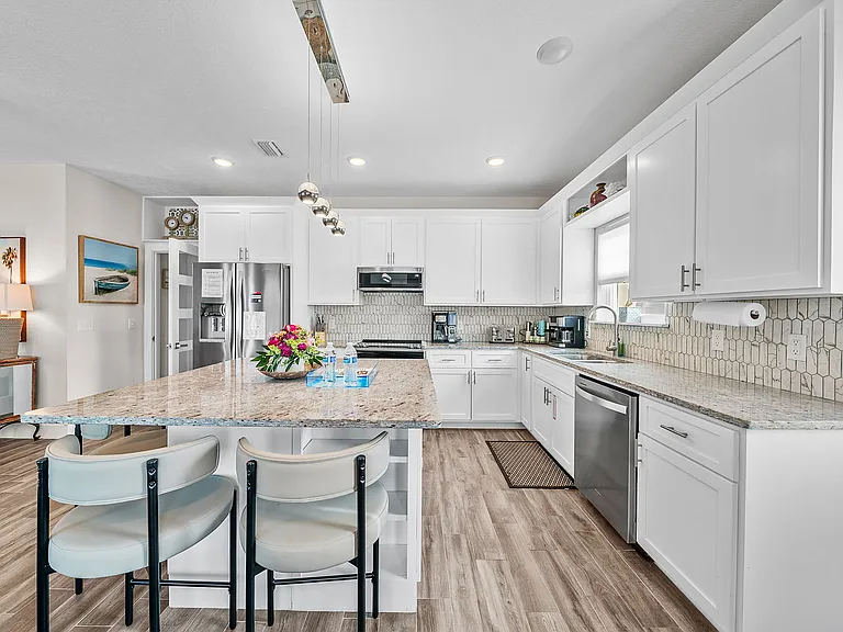 212 Corto Pl — Photo 47