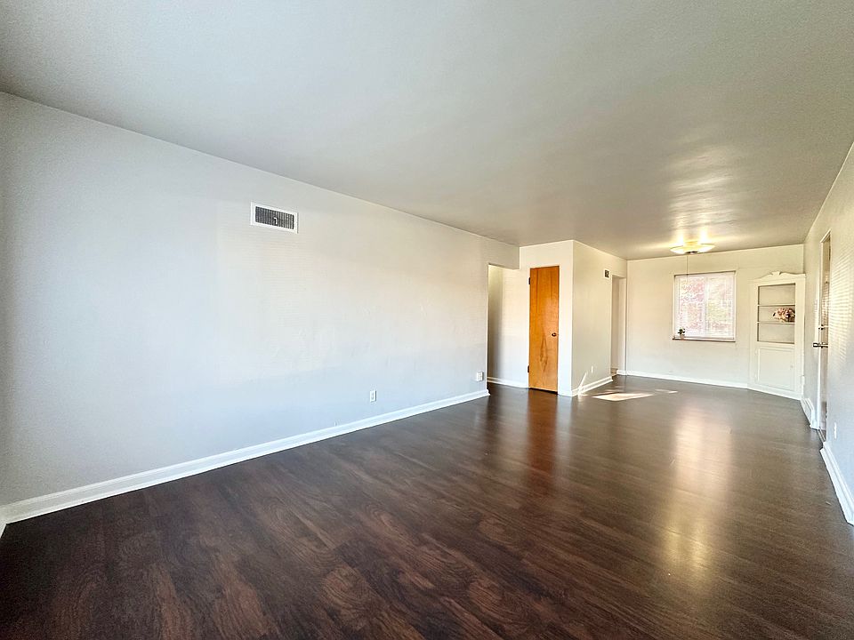 1st image of 5948 Nagel Ave #1E