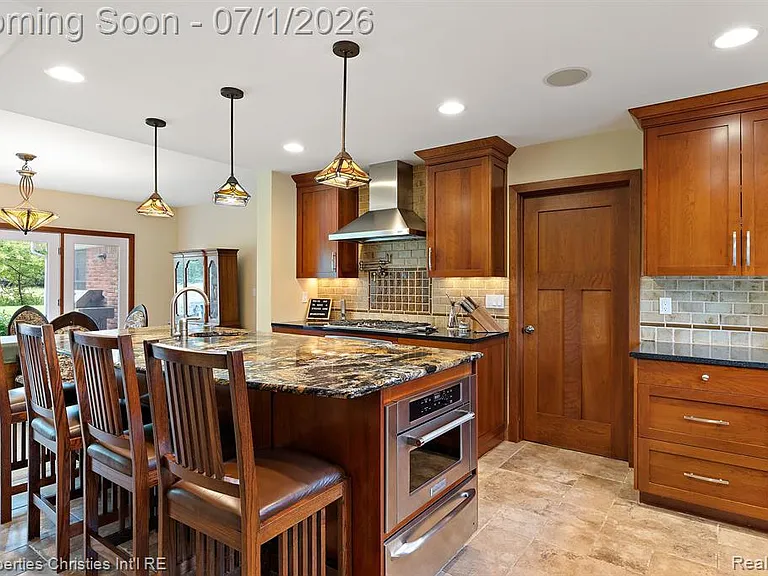 1760 Cedar Hill Dr — Photo 13