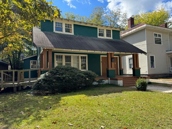 605 Hammond St #3C