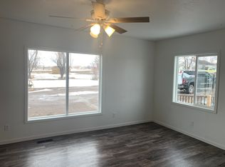 18946 Helmer Rd, Belle Fourche, SD 57717