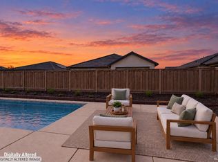 1445 Goldfield Ln, Dixon, CA 95620