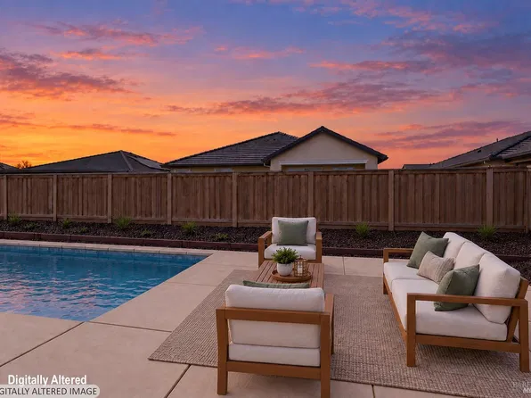 1445 Goldfield Ln, Dixon, CA 95620