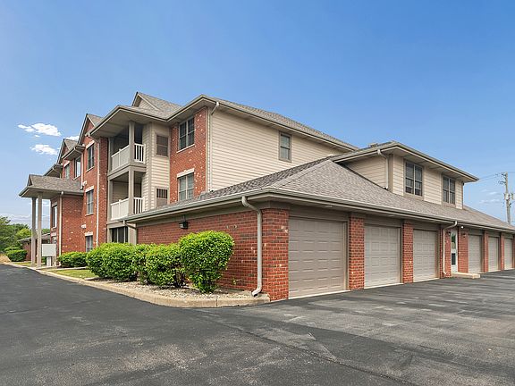3rd image of 20335 S Rainford Dr APT 1D