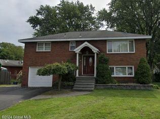 155 Russell Blessing Rd, Albany, NY 12203