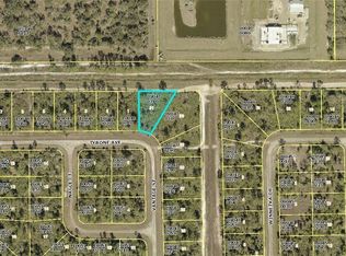 300 Tyrone Ave, Lehigh Acres, FL 33972