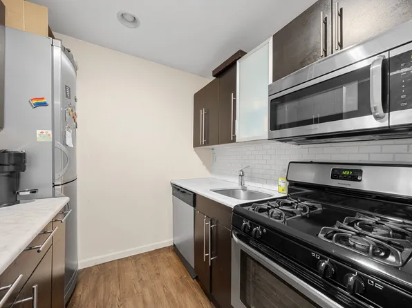 215 East 77th Street image 7 of 16