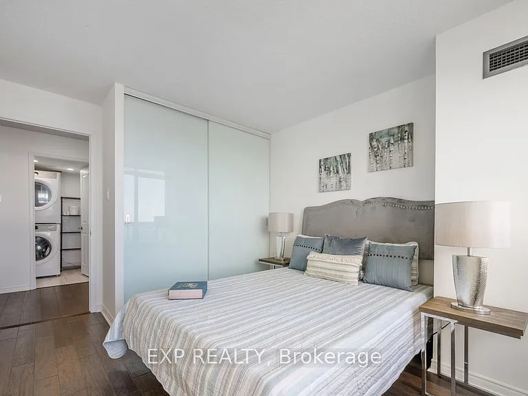 7250 Yonge St #1709 — Photo 14