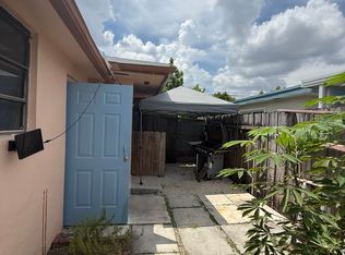 88XX SW 18th Ter #B, Miami, FL 33165