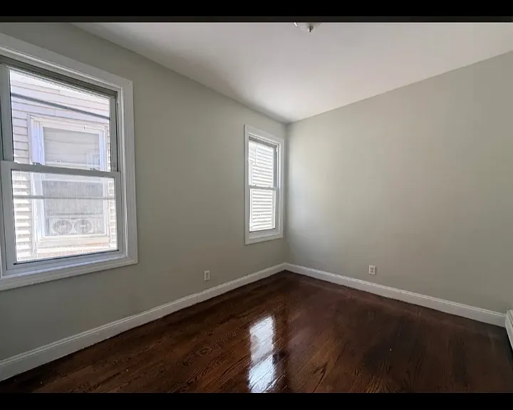 203 N 15th St #3L — Photo 4