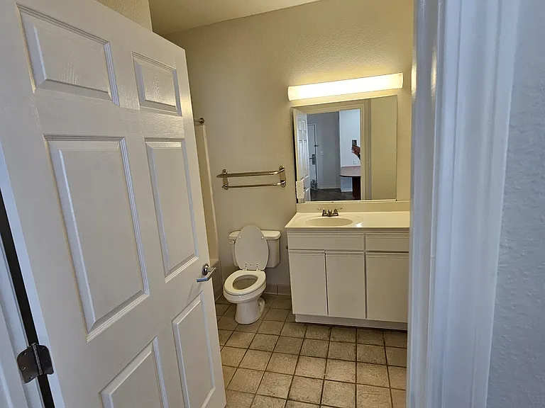 Main Street Residences — Photo 29