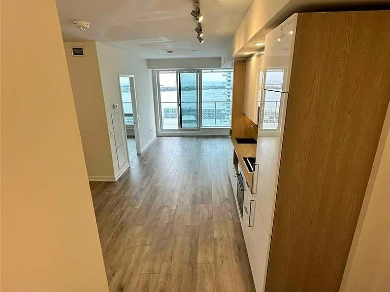 28 Freeland St #2601 — Photo 9