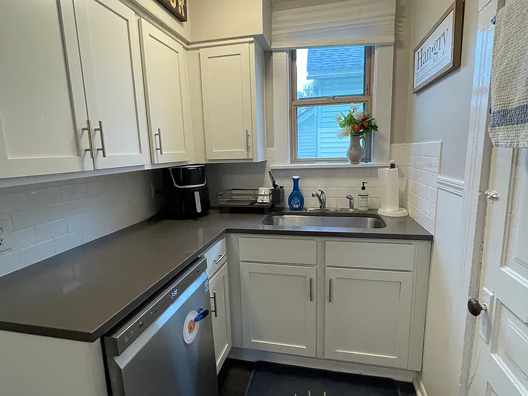 149 Langdon Ave NE — Photo 6