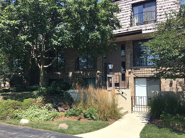 1st image of 1715 Northfield Sq