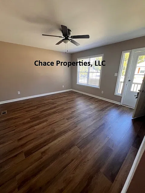 3 bed, 1040 sqft, $1,275 — Photo 2