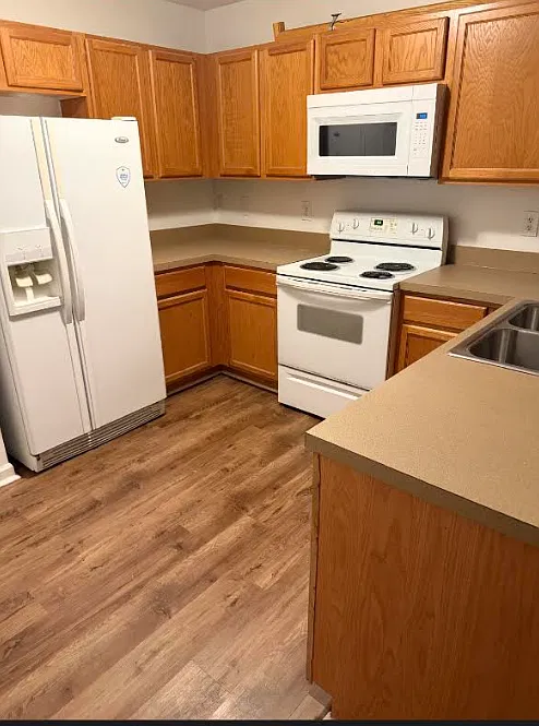 2 bed, 1742 sqft, $1,500 — Photo 3