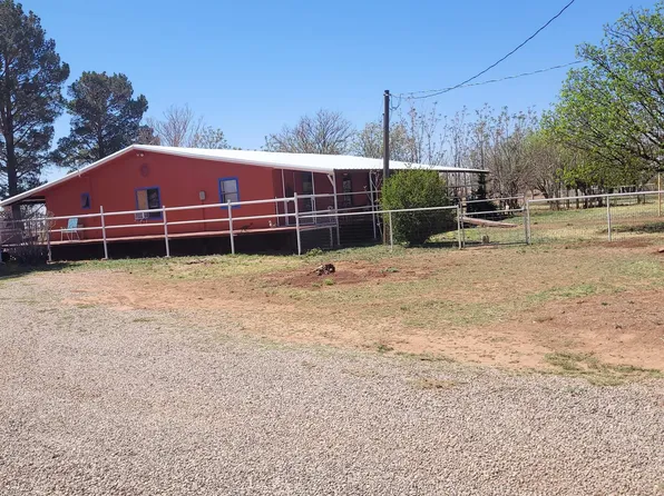 541 Riata Rd, Tularosa, NM 88352