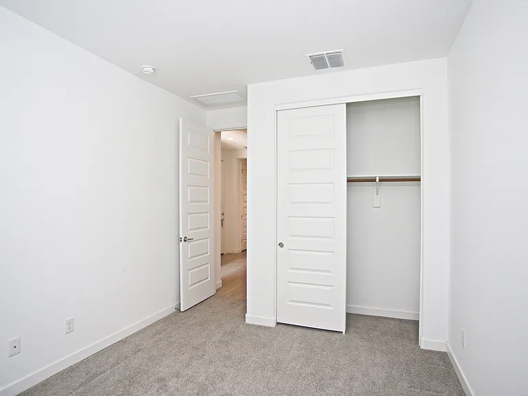 2250 E Kelly Dr — Photo 21