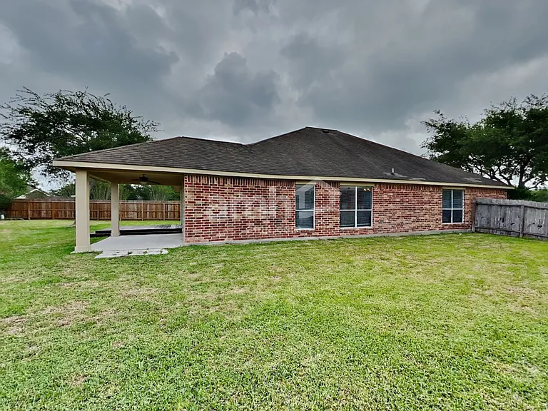 2918 Meridian Bay Ln — Photo 20