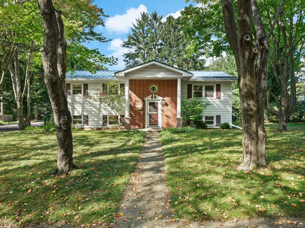 5726 Hempstead Rd, Madison, WI 53711