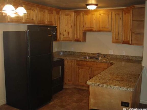 3rd image of 317 S 1000 W APT 204