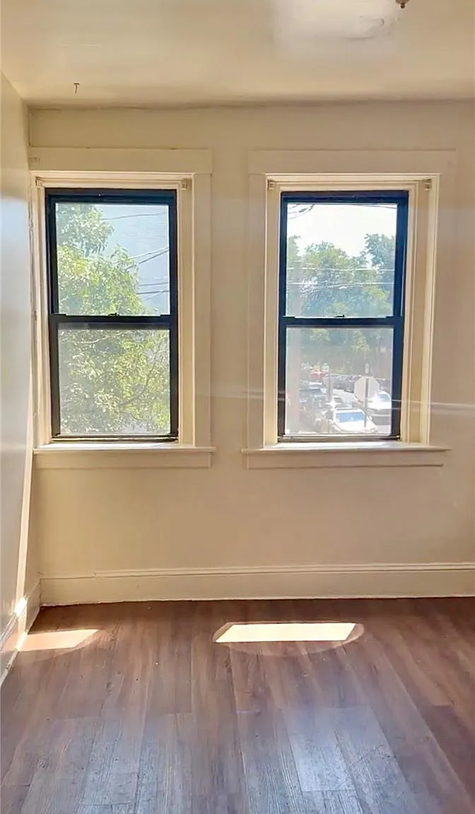 1 bed, 1.0 bath, 700 sqft, $1,225 — Photo 2