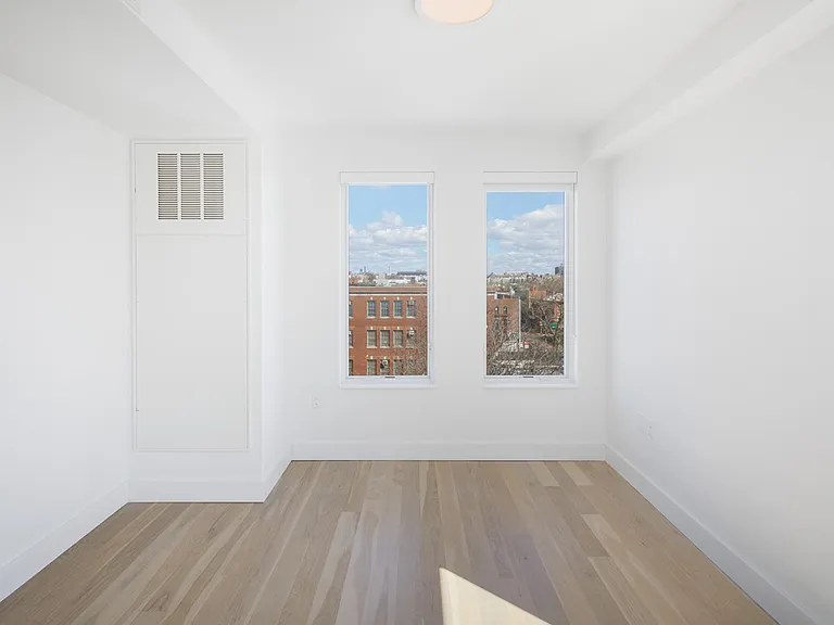 195 Clarkson Ave #6E — Photo 5