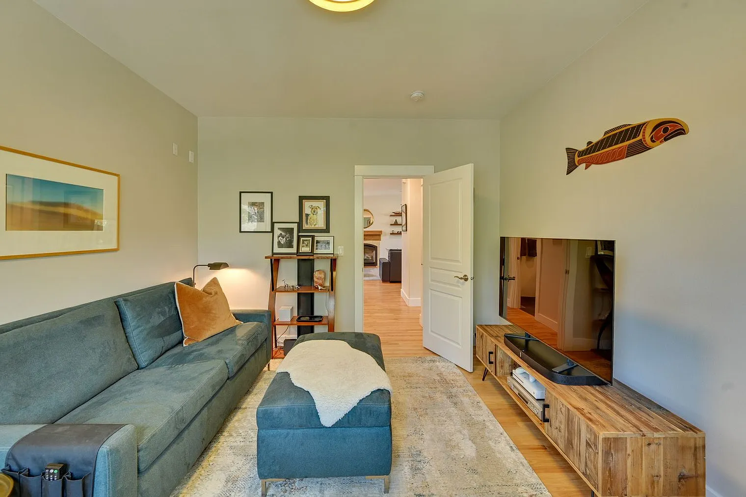 3 bed, 2.0 bath, 1797 sqft, $3,500 — Photo 4