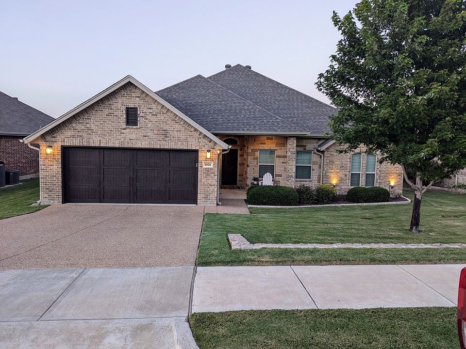 1st image of 1026 Thistle Hill Trl