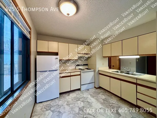 425 S Thompson Ave APT 3, Sioux Falls, SD 57103