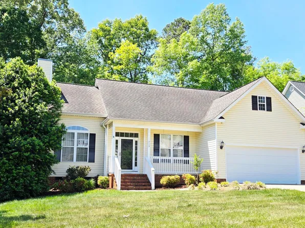 713 Trails End Dr, Graham, NC 27253