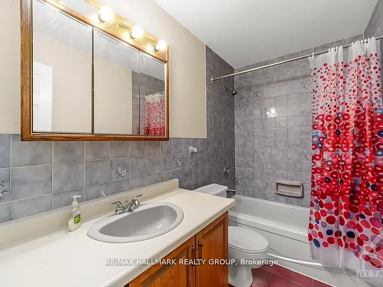 95 Macnabb Pl — Photo 12
