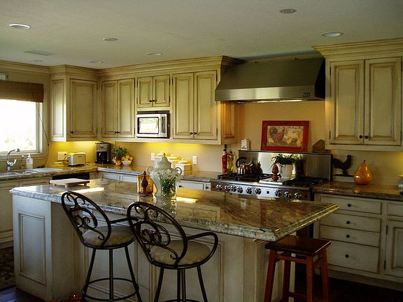 Wonderful expanded kitchen with commercial grade aplpliances and huge island