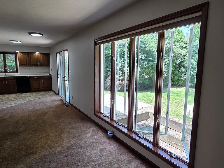 3992 Villa Dr — Photo 5