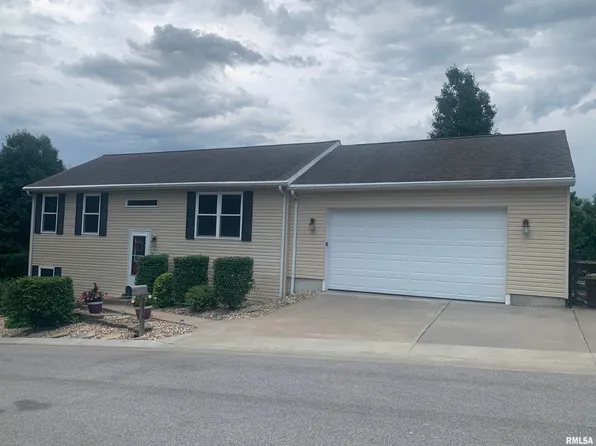 2416 Van Buren St, Quincy, IL 62301